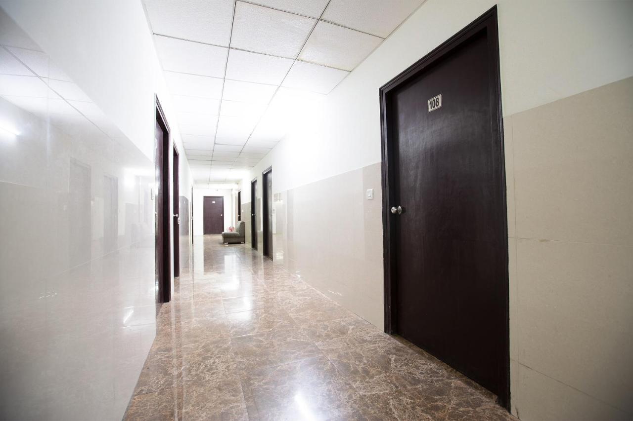 Oyo 44174 Hotel Mid Town Prime Harthala Екстериор снимка