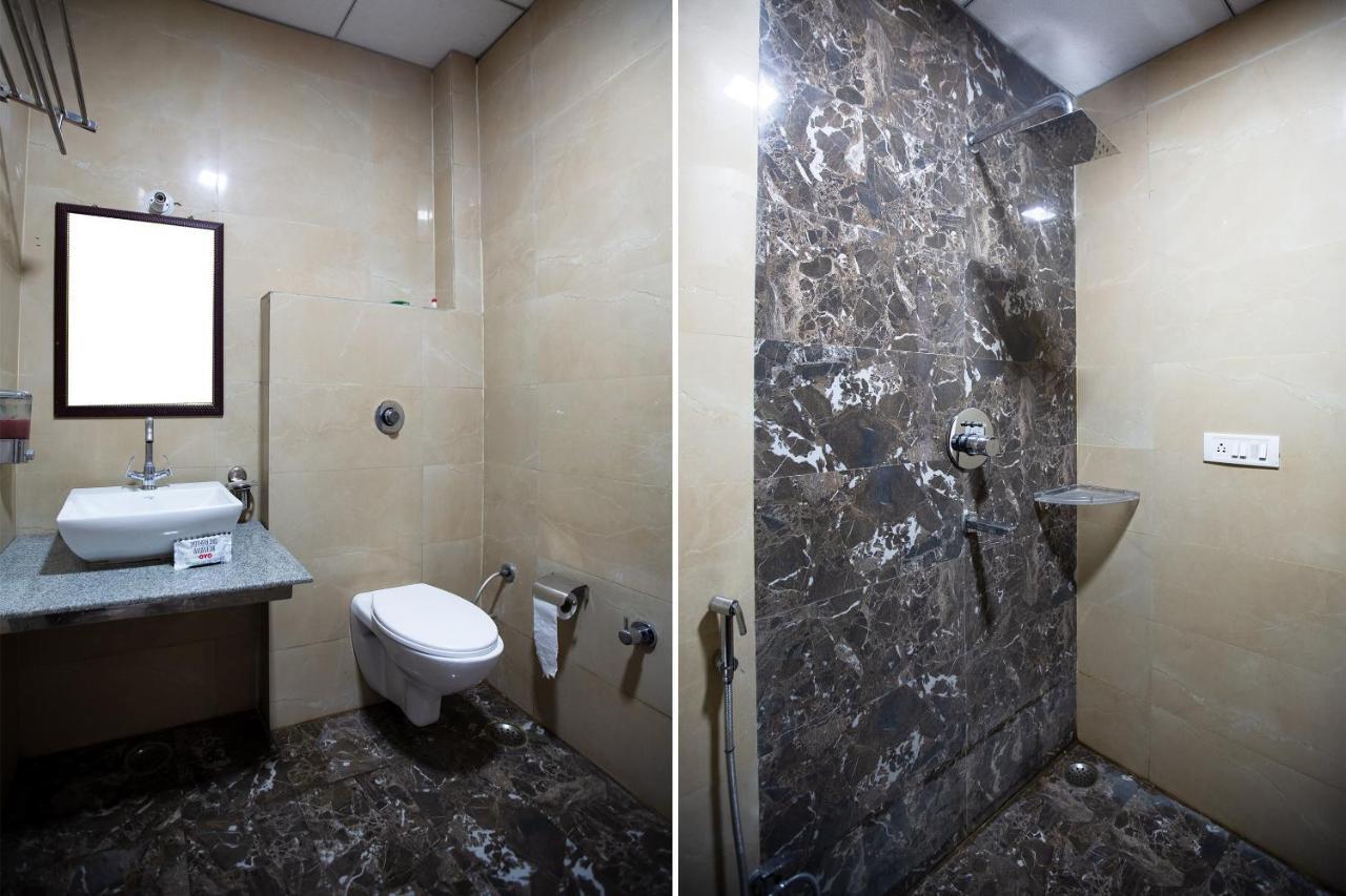 Oyo 44174 Hotel Mid Town Prime Harthala Екстериор снимка